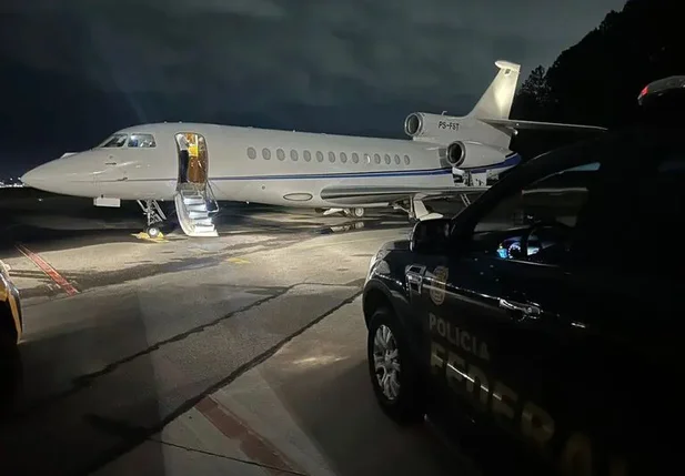 Jato executivo Falcon 7x
