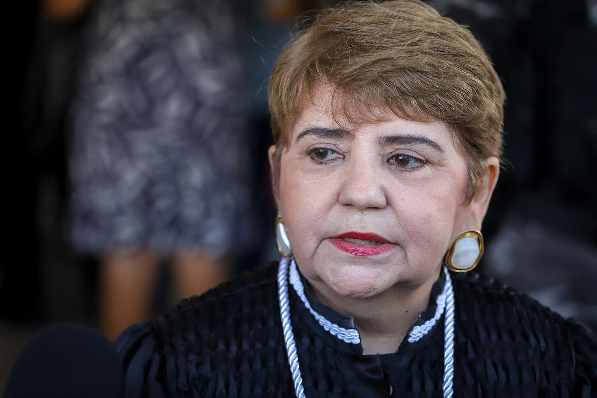 Juíza Junia Feitosa