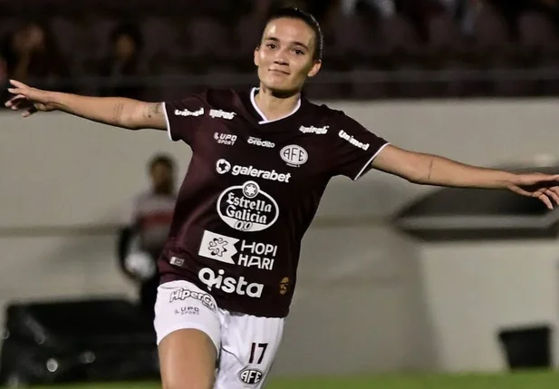 Júlia Beatriz, atacante piauiense da Ferroviária
