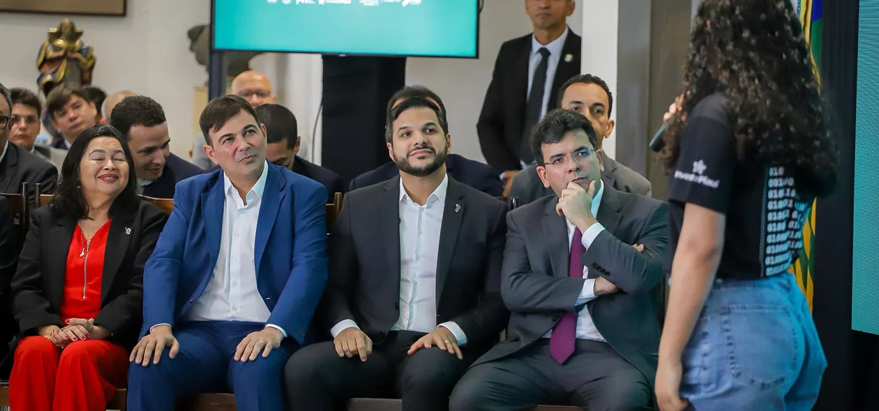 Lançamento do programa com 53 mil vagas para formação profissional