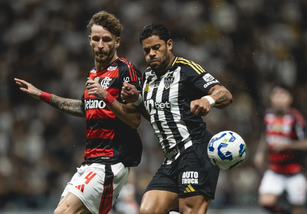 Léo Pereira e Hulk dividem em Galo x Flamengo em BH