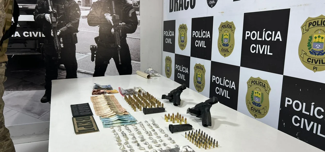 Material ilícito apreendido pelo DRACO