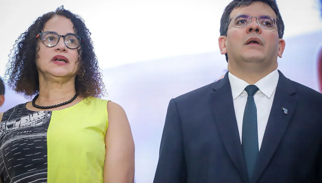 Ministra Luciana Santos