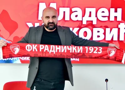 Mladen Zizovic em apresentação do Radnicki 1923