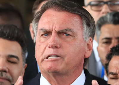 Moraes comunica TSE sobre inelegibilidade de Bolsonaro até 2060