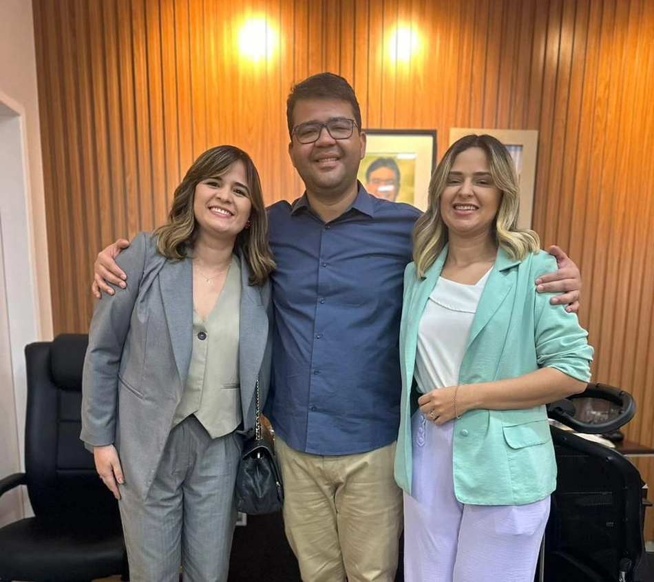 Pâmela Monteiro e Lina Brandão,  presidente e vice-presidente da Comissão de Execução Penal e Assuntos Penitenciários da ABRACRIM