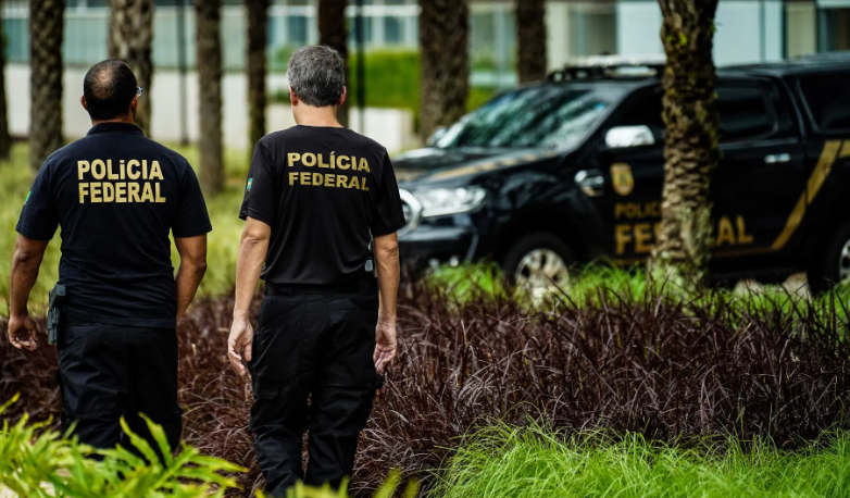 PF investiga desvio de recursos do MEC e mira ex-nora de Lula e ex-sócio de Lulinha