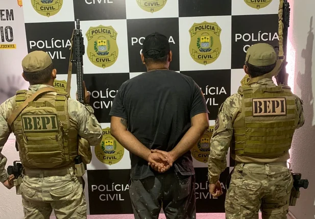 PM prende homem por porte ilegal de arma de fogo em Piracuruca