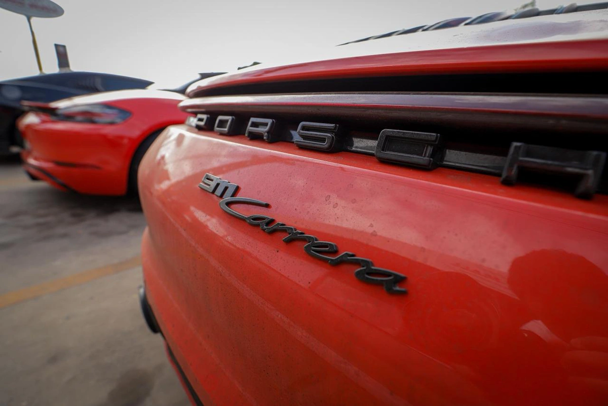 Porsche utilizado em racha