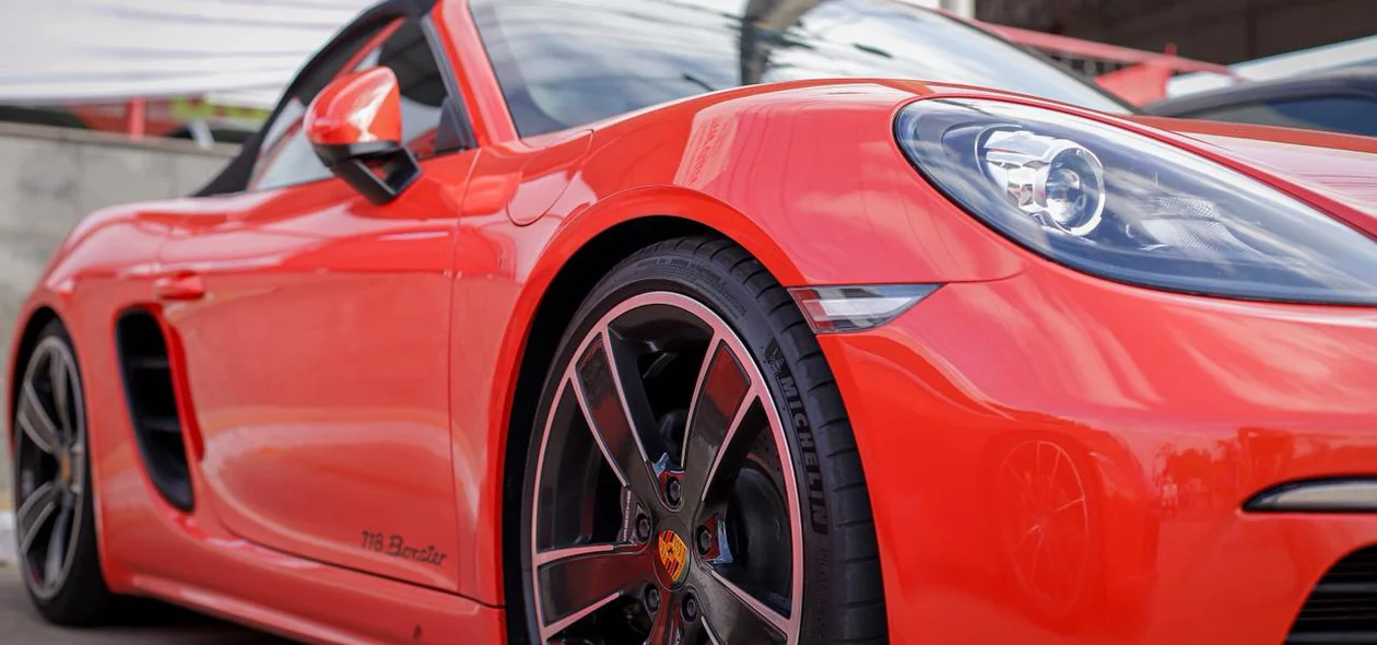 Porsche vermelho apreendido