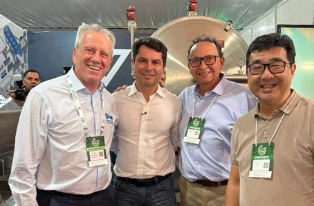 Prefeito Ednei Amorim apresenta São João do Piauí a empresários paranaenses durante Feira Internacional