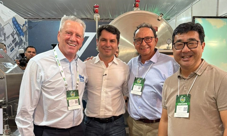 Prefeito Ednei Amorim apresenta São João do Piauí a empresários paranaenses durante Feira Internacional