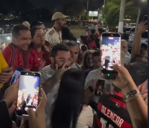 Prefeito Francisco Emanuel com torcedores do Flamengo
