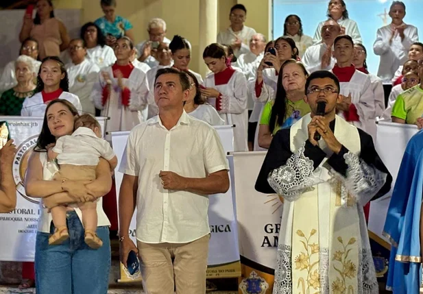Prefeito Hilton Gomes ressalta fé e devoção na abertura dos festejos de Jatobá do Piauí