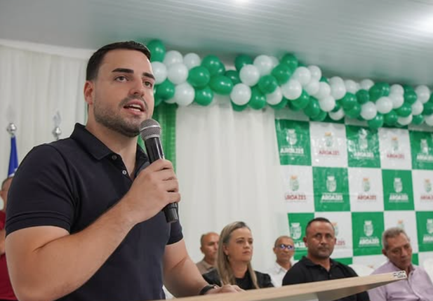 Prefeitura de Aroazes realiza cerimônia de posse dos aprovados no concurso público