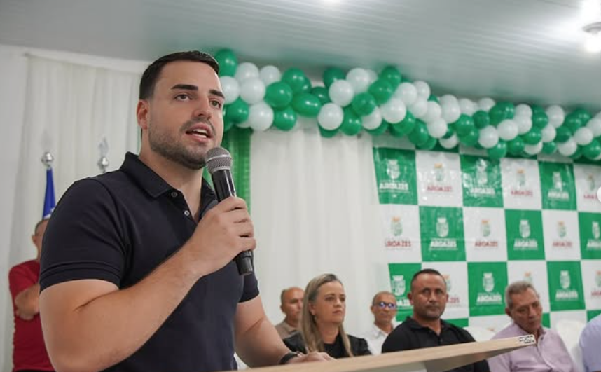 Prefeitura de Aroazes realiza cerimônia de posse dos aprovados no concurso público