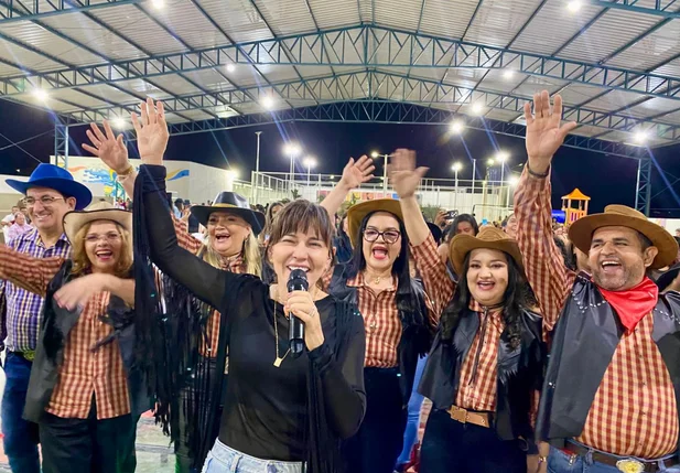 Prefeitura de Esperantina realiza Festa dos Professores 2025