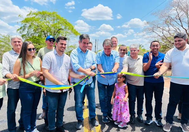 Prefeitura de União entrega 2,74 km de asfalto entre o Enxu e as Cajazeiras