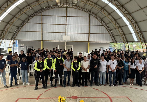 Prefeitura de Uruçuí promove palestra sobre drogas e facções para alunos do município