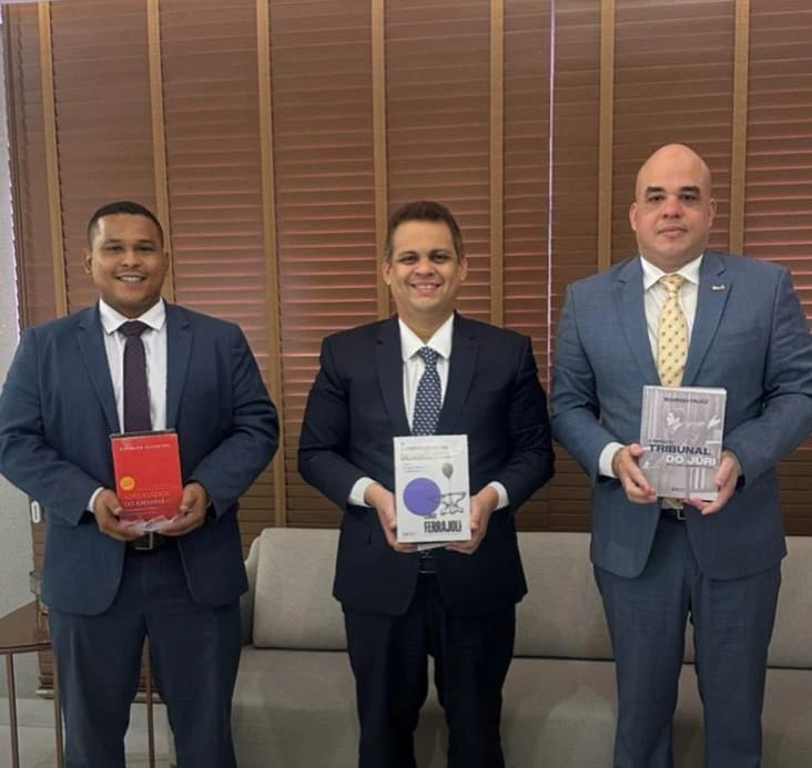Presidente da OAB-PI Raimundo Júnior recebe coordenador nacional da ABRACRIM