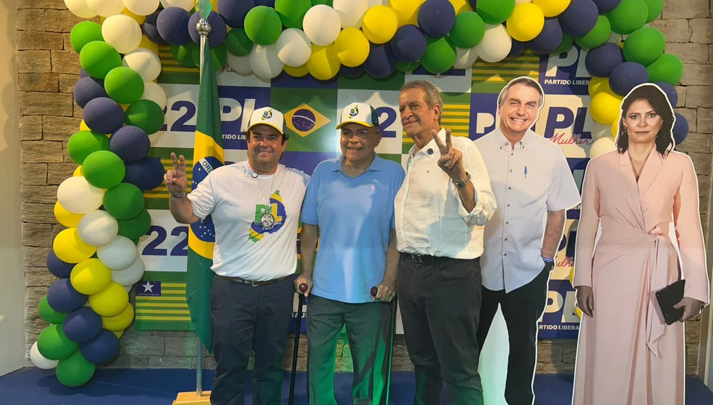 Presidente do PL no Piauí, Tiago Junqueira, ao lado do jornalista Toni Rodrigues e presidente do PL Nacional, Valdemar Costa Neto