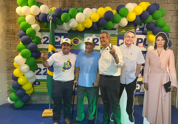 Presidente do PL no Piauí, Tiago Junqueira, ao lado do jornalista Toni Rodrigues e presidente do PL Nacional, Valdemar Costa Neto