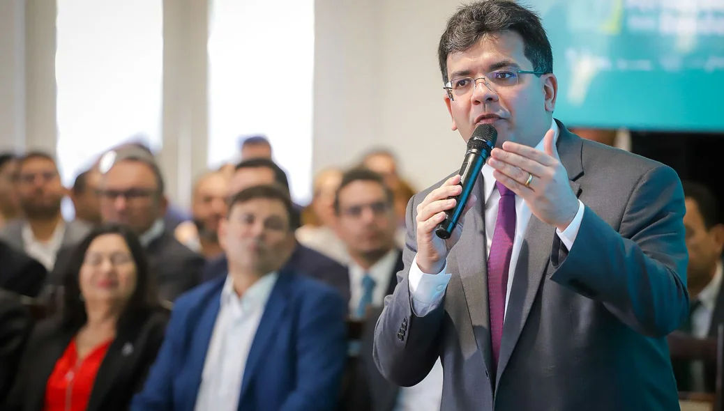 Rafael Fonteles discursa