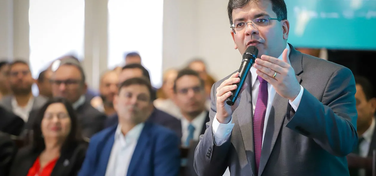 Rafael Fonteles discursa