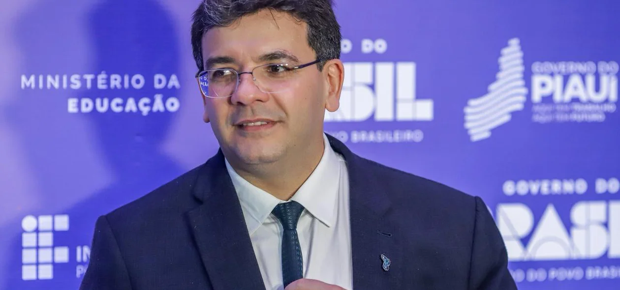 Rafael Fonteles em coletiva de imprensa