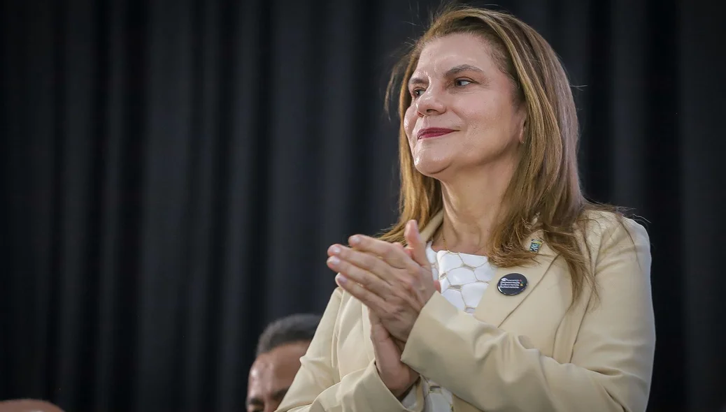 Reitora da UFPI, Nadir Nogueira