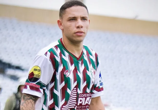 Rian Rennê, volante do Fluminense-PI