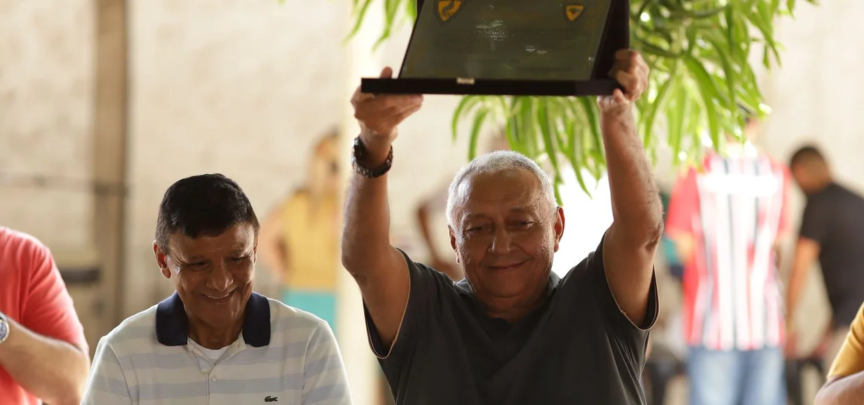 Robert Brown foi homenageado