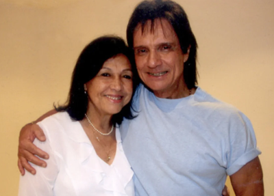 Roberto Carlos com a irmã, Norma