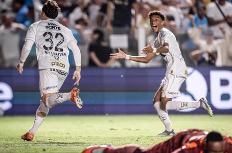 Santos vence Palmeiras no Brasileirão