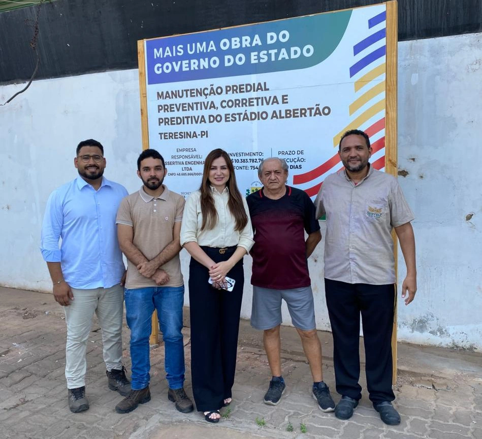 Secretária Josiene Campelo visita obra de reforma do Albertão