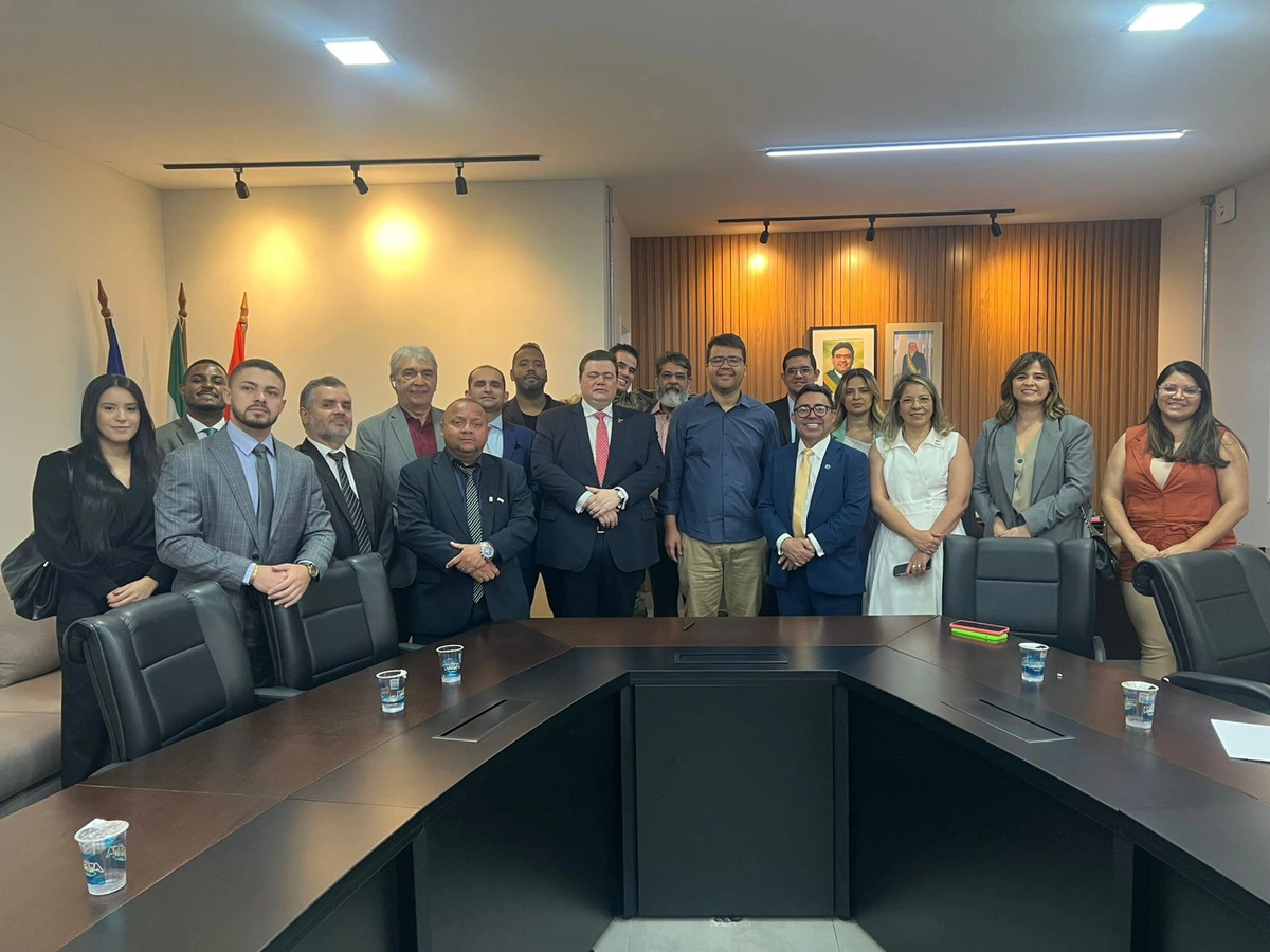 Secretário Chico Lucas recebe nova diretoria da ABRACRIM no Piauí