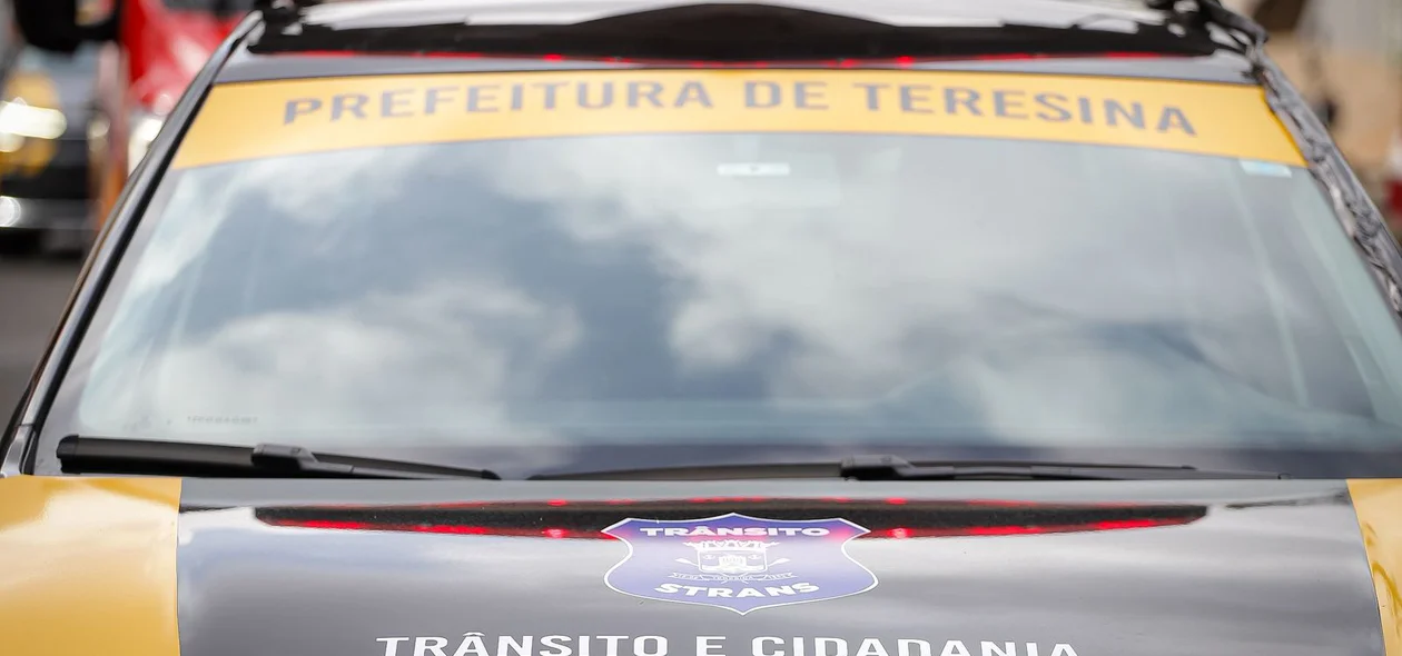 Strans foi controlar o trânsito do local