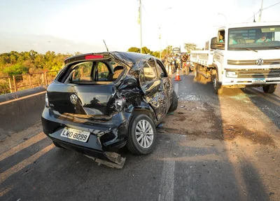 Trecho da Ponte Tancredo Neves ficou interditado