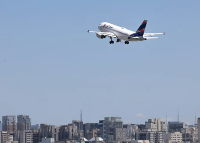 Acordo entre aeronautas e empresas evita greve na aviação