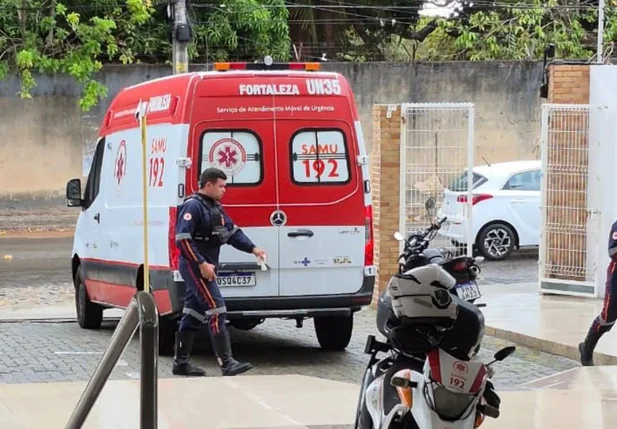 Aluno levou 10 facadas de colega em escola de Fortaleza