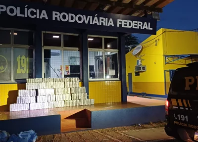 Apreensão de 200 quilos de maconha foi feita pela PRF em Picos