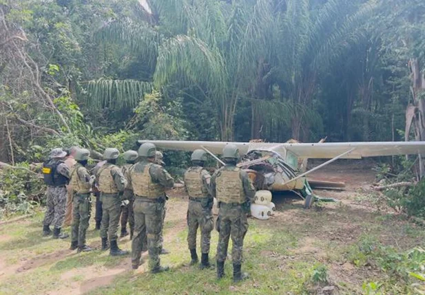 Avião da Venezuela foi interceptado pela FAB em Terra Yanomami