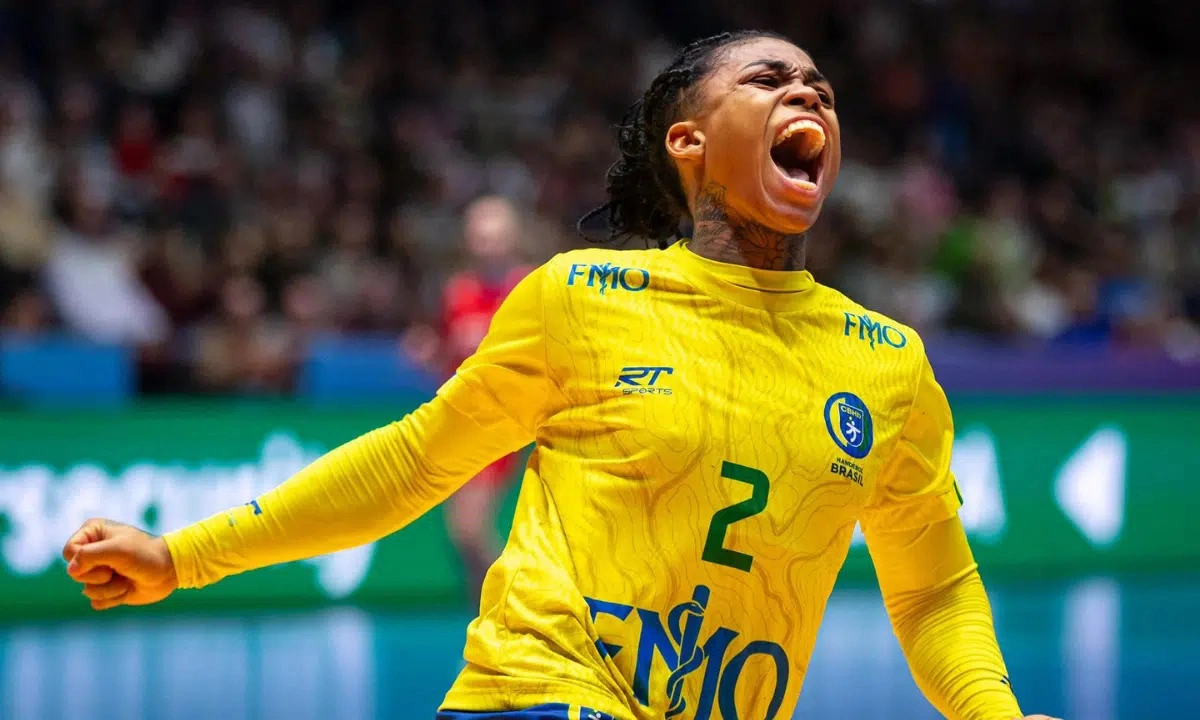Brasil derrota Angola e confirma vaga nas quartas de final do Mundial Feminino de Handebol