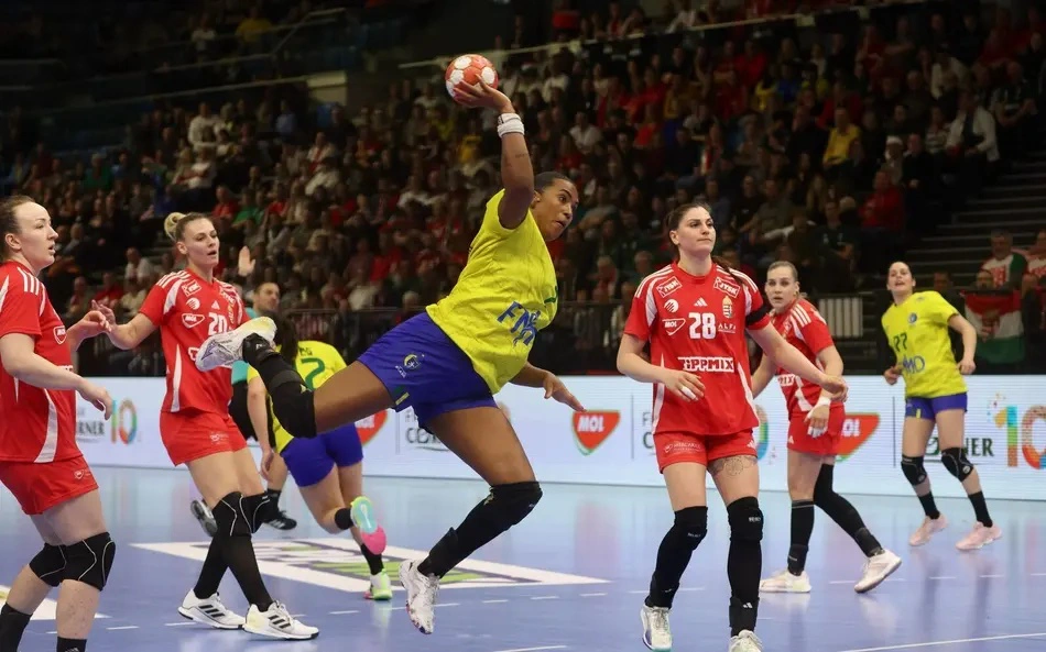 Brasil derrota Suécia e segue invicto no Mundial de Handebol