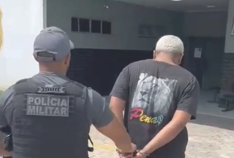 Carlos Victor Rodrigues do Nascimento preso pela PM