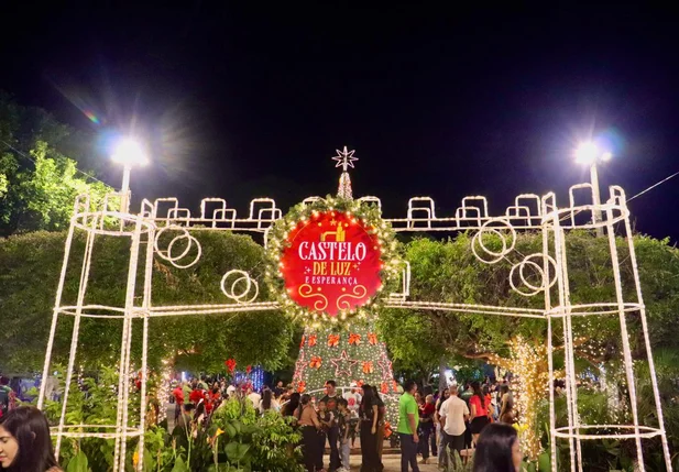 Castelo de Luz e Esperança reúne famílias e marca abertura do Natal em Castelo do Piauí