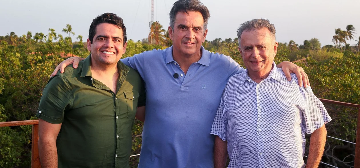 Ciro Nogueira ao lado do deputado Flávio Nogueira e do prefeito de Cajueiro da Praia