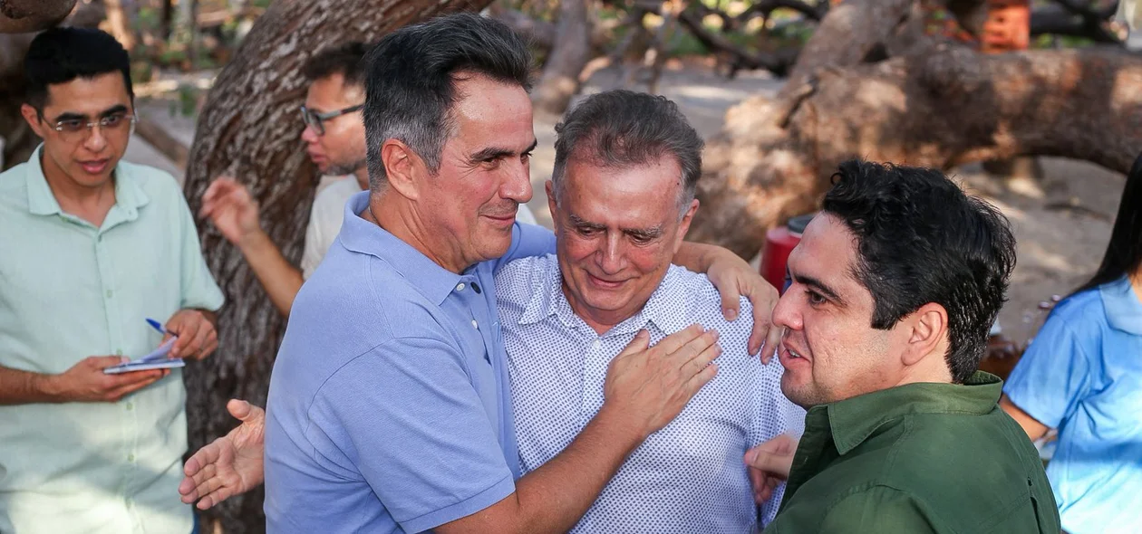 Ciro Nogueira ao lado do deputado Flávio Nogueira e do prefeito de Cajueiro da Praia