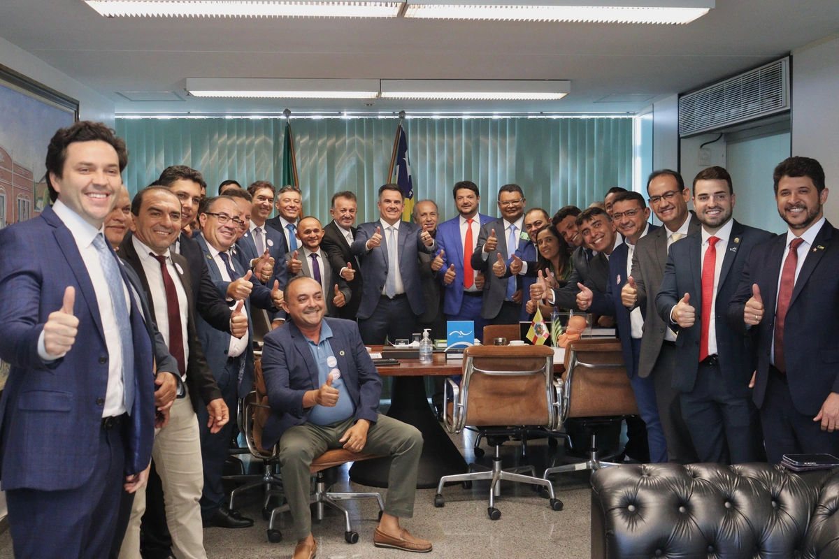 Ciro Nogueira reúne prefeitos e amplia articulação nacional