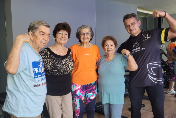 Da esquerda para a direita; Círio (77 anos), Neusa (85 anos), Angela (82 anos) e dona Maria Reis (99 anos)
